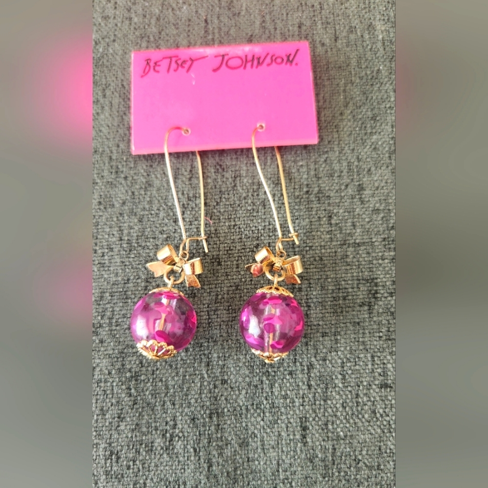 Betsey Johnson pink cheetah print earrings ✨️